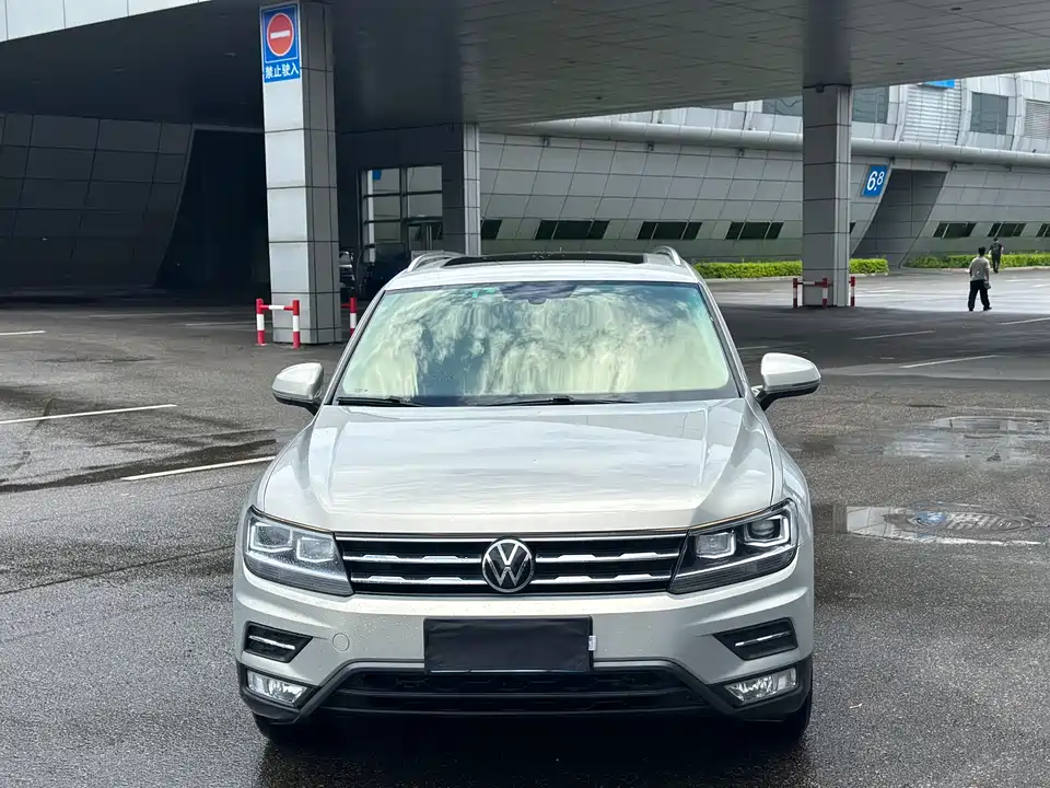 Volkswagen Tiguan L