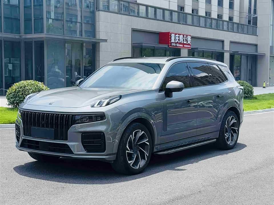 Lynk & Co 09