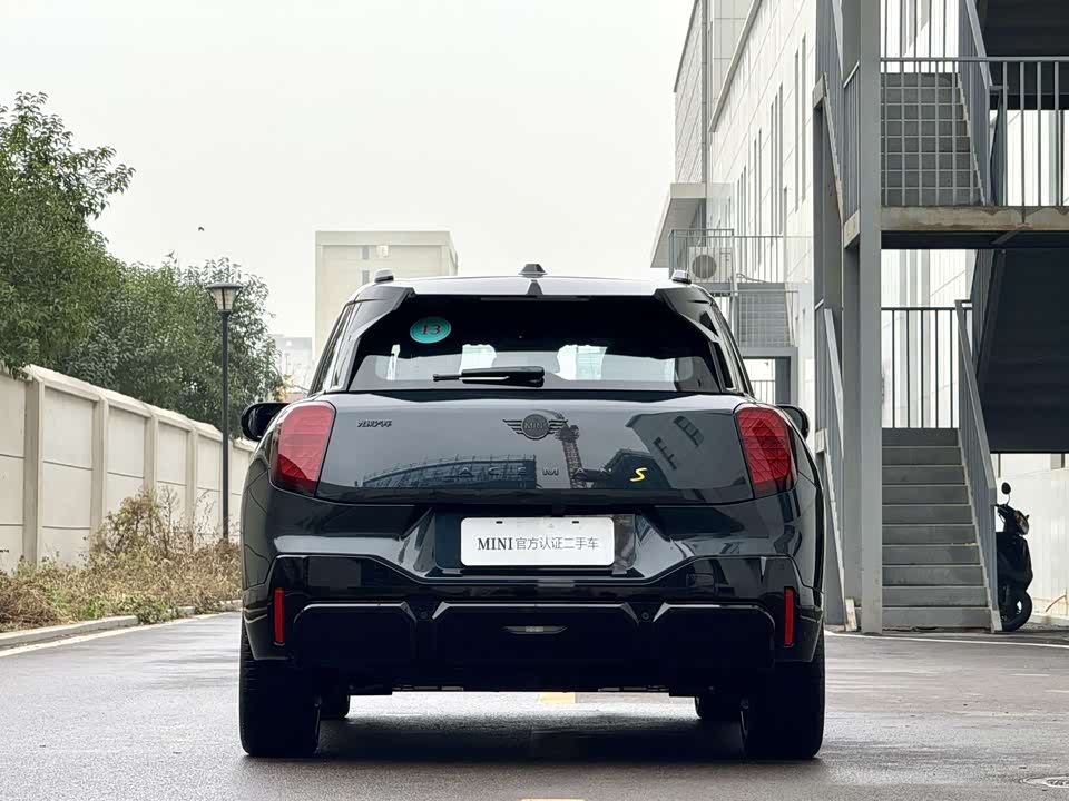 MINI Electric ACEMAN