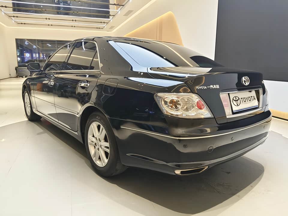 Toyota Reiz Toyota Reiz
