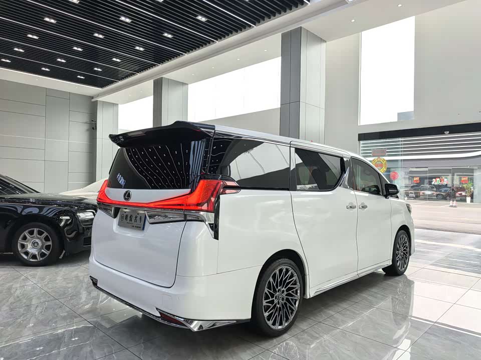 Toyota Wilfa