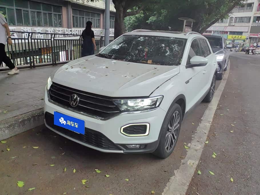 Volkswagen T-ROC exploring Songs