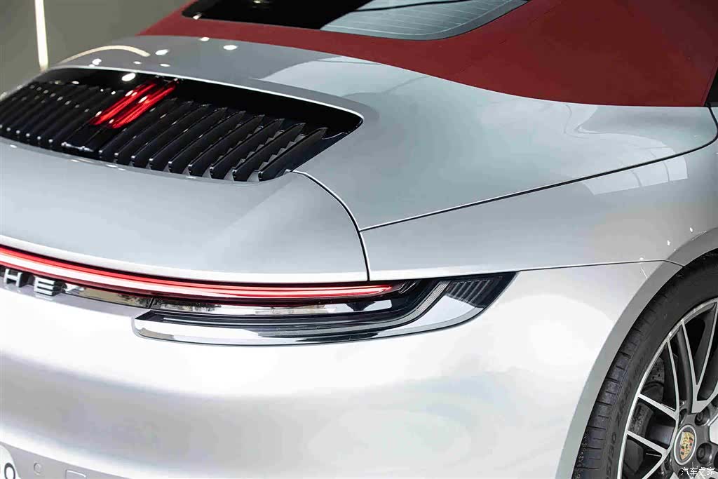 Porsche 911, 2022 8