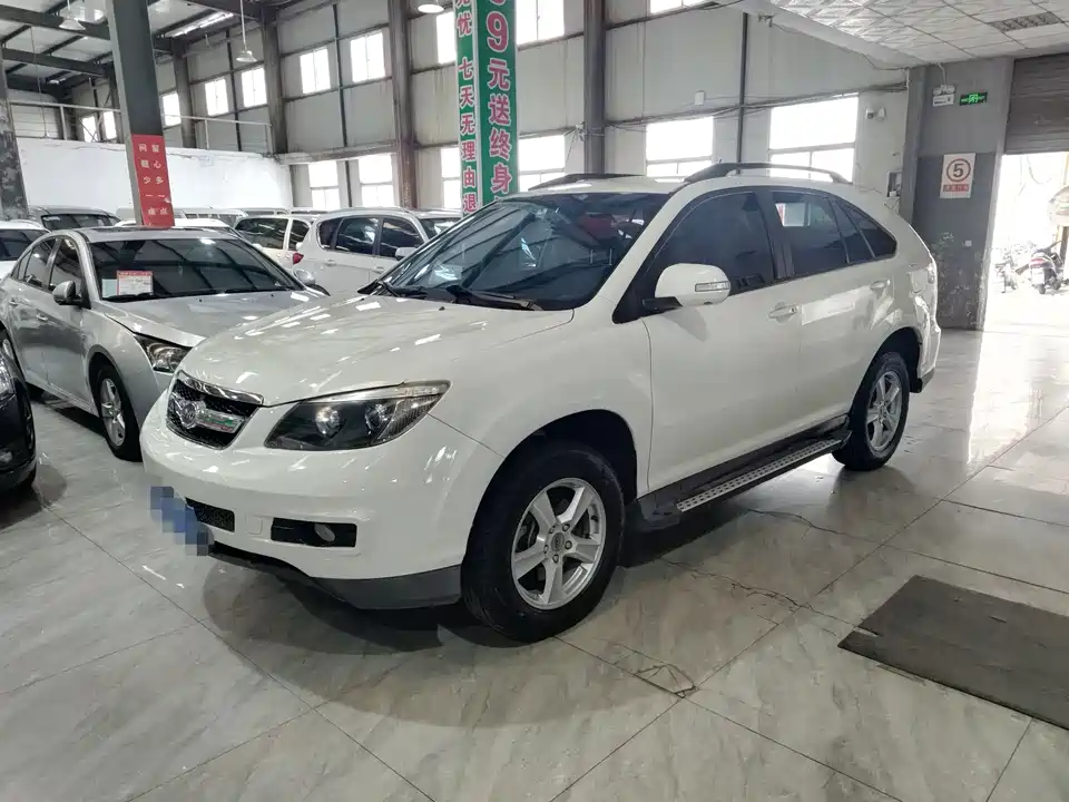 BYD S6