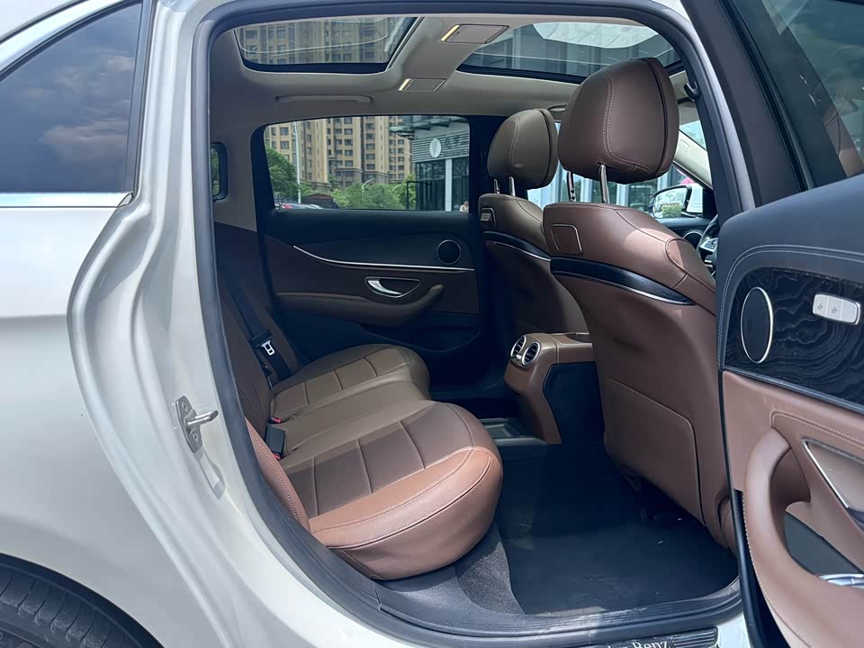 Mercedes-Benz E-class Mercedes-Benz E-class