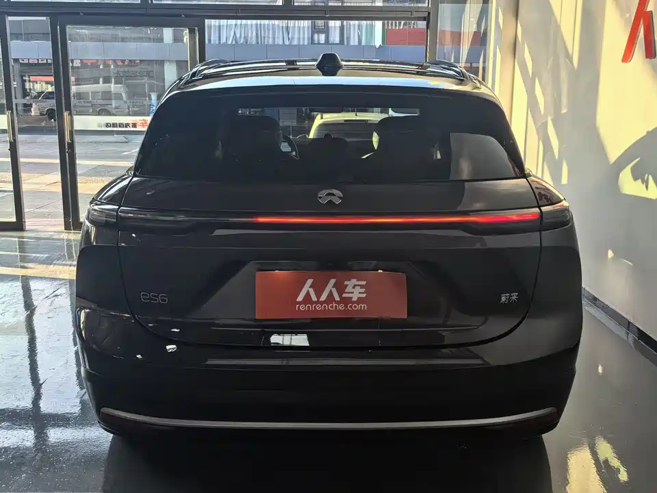 NIO ES6