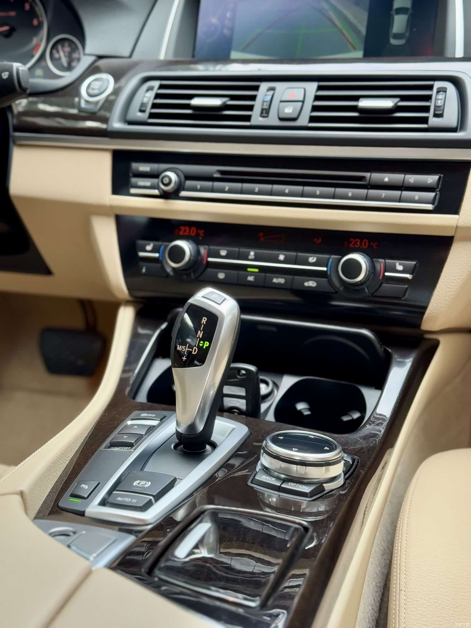 BMW 5 Series, 2014 10