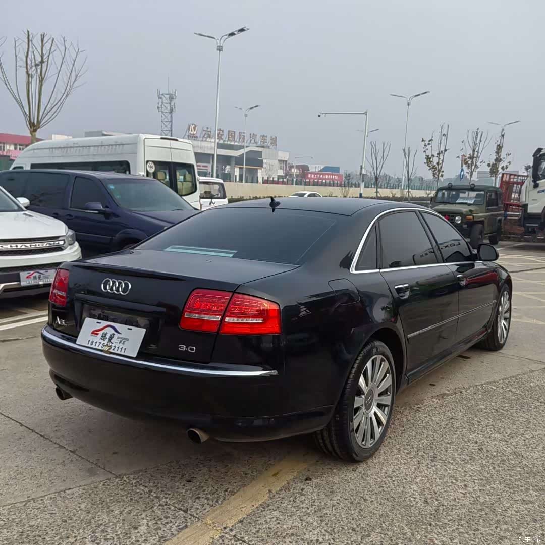 Audi A8L, 2010 9