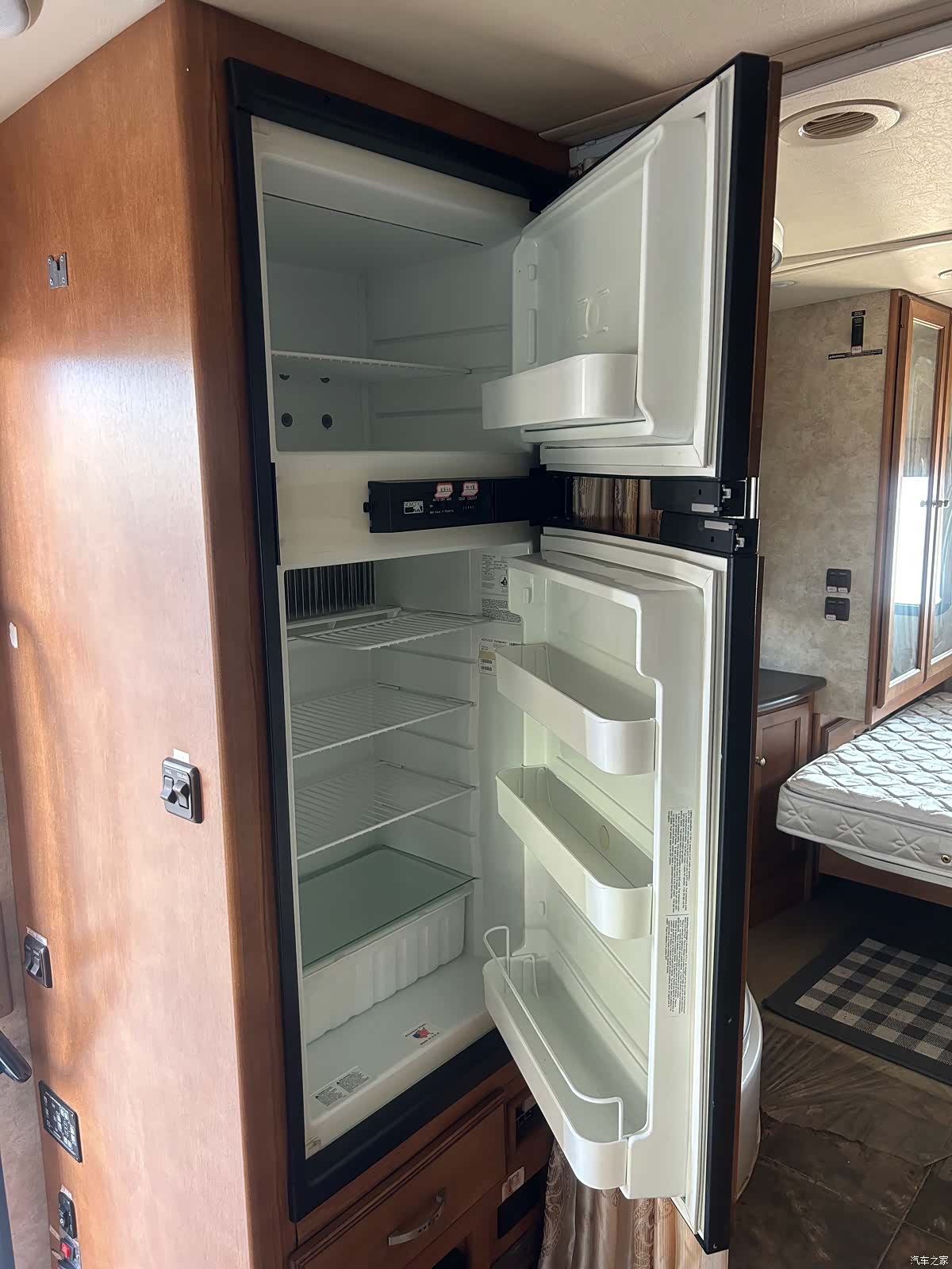 Ford E350, 2012 23