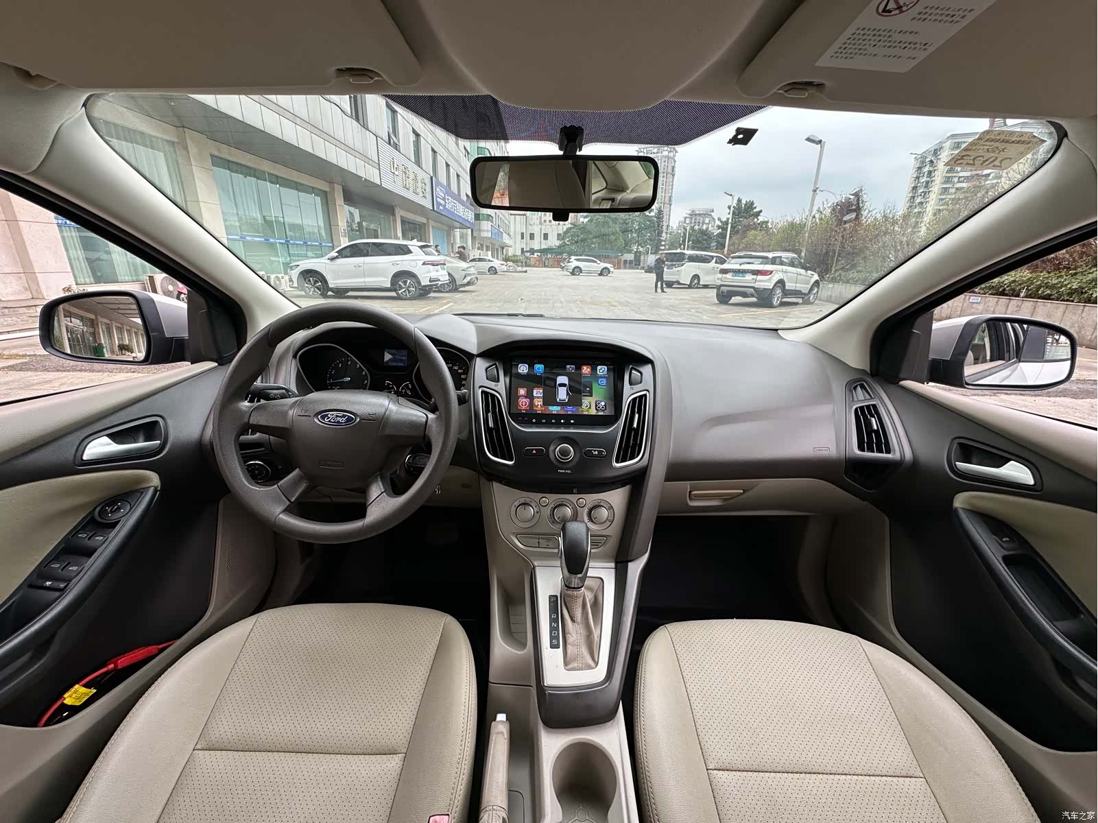 Ford Focus, 2013 12