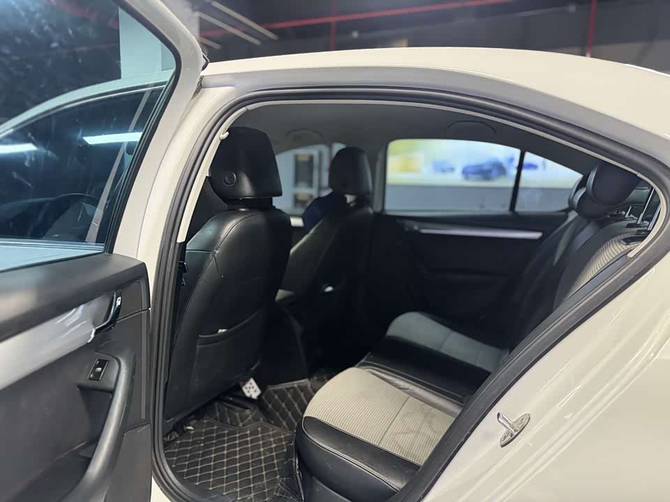 Skoda Octavia Skoda Octavia