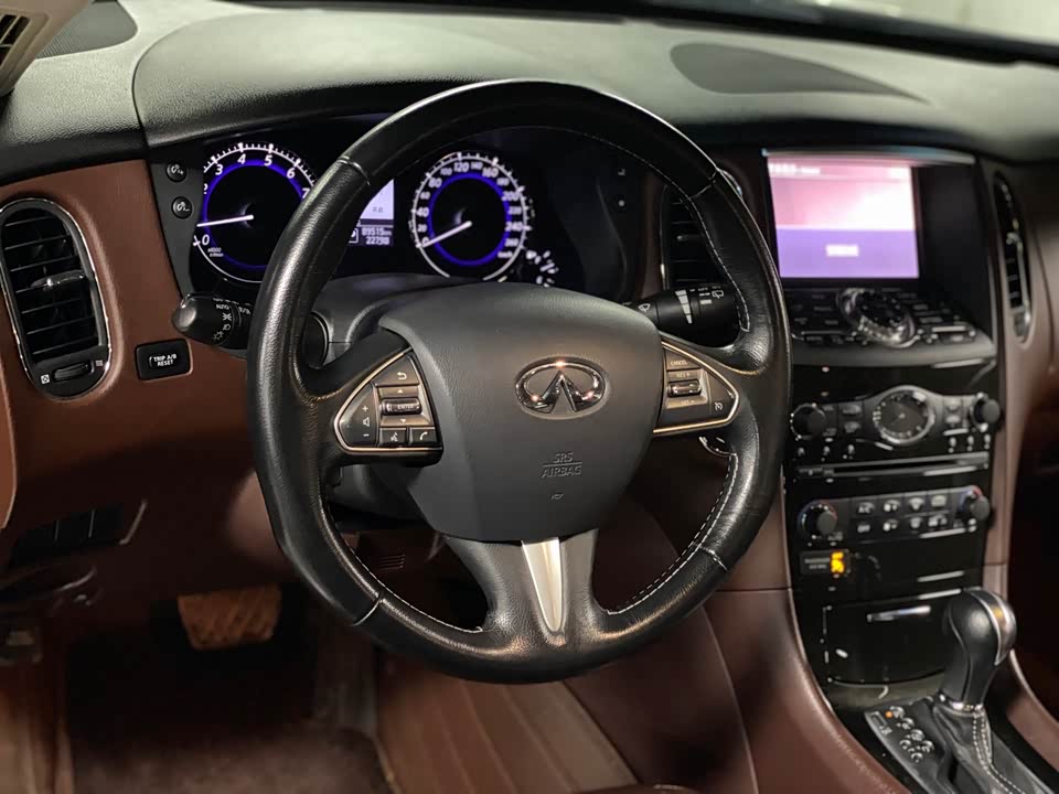 Infiniti QX50
