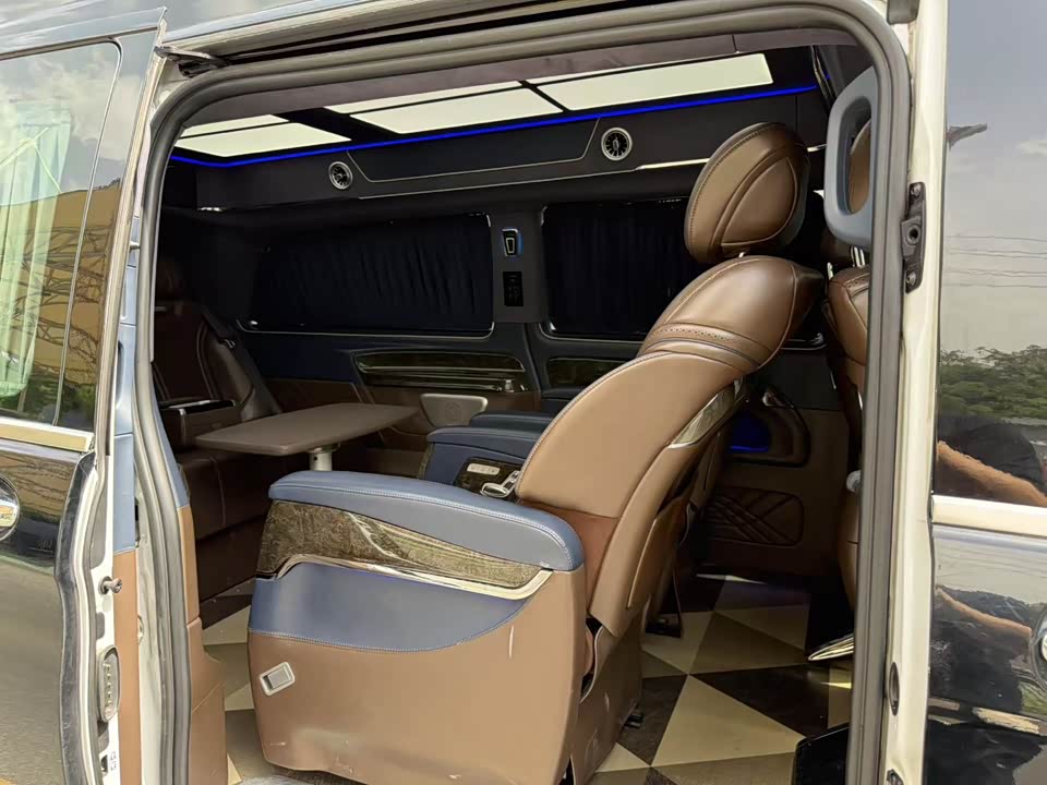 Mercedes-Benz Vito Mercedes-Benz Vito