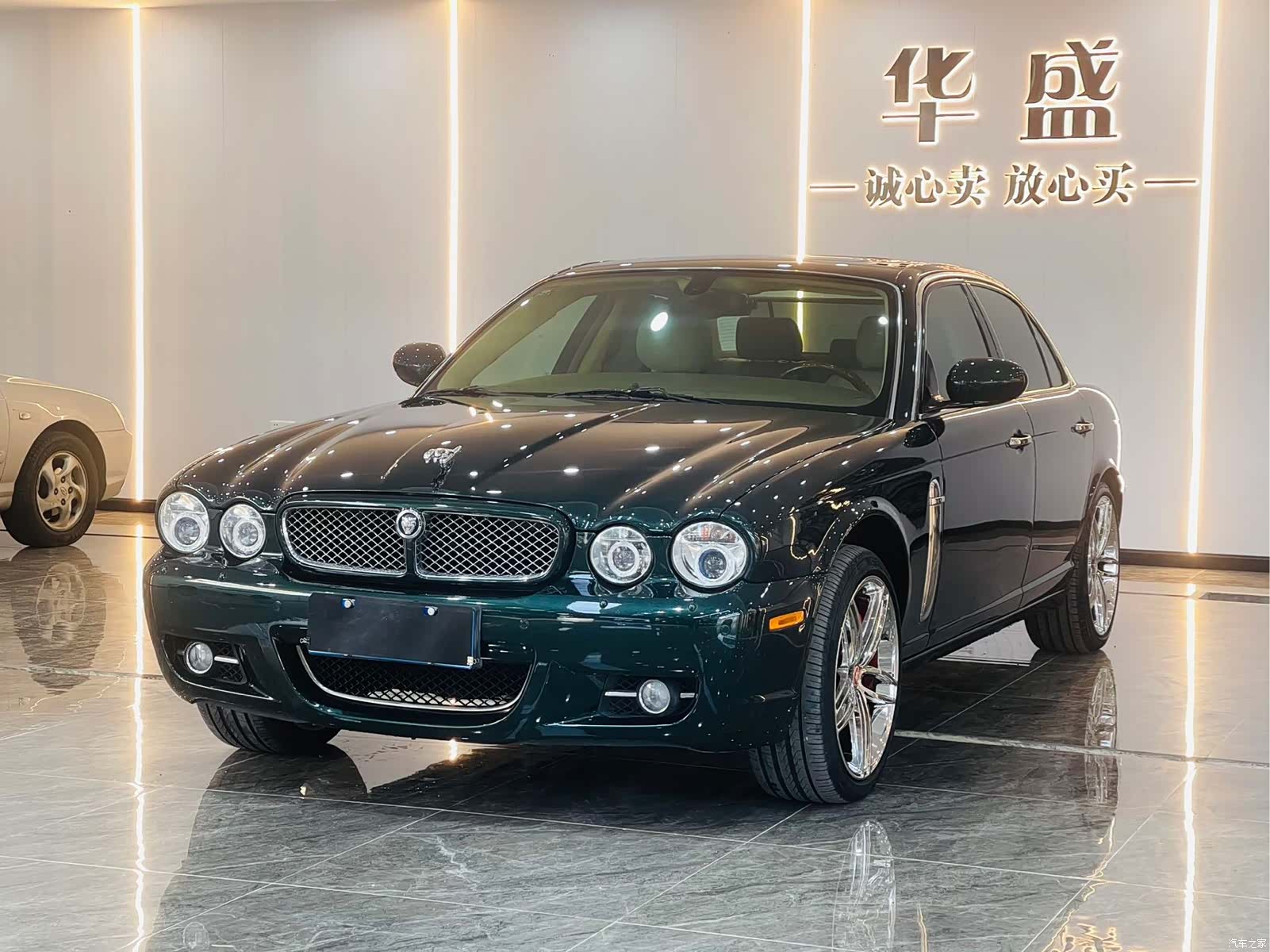 Jaguar XJ, 2004 1