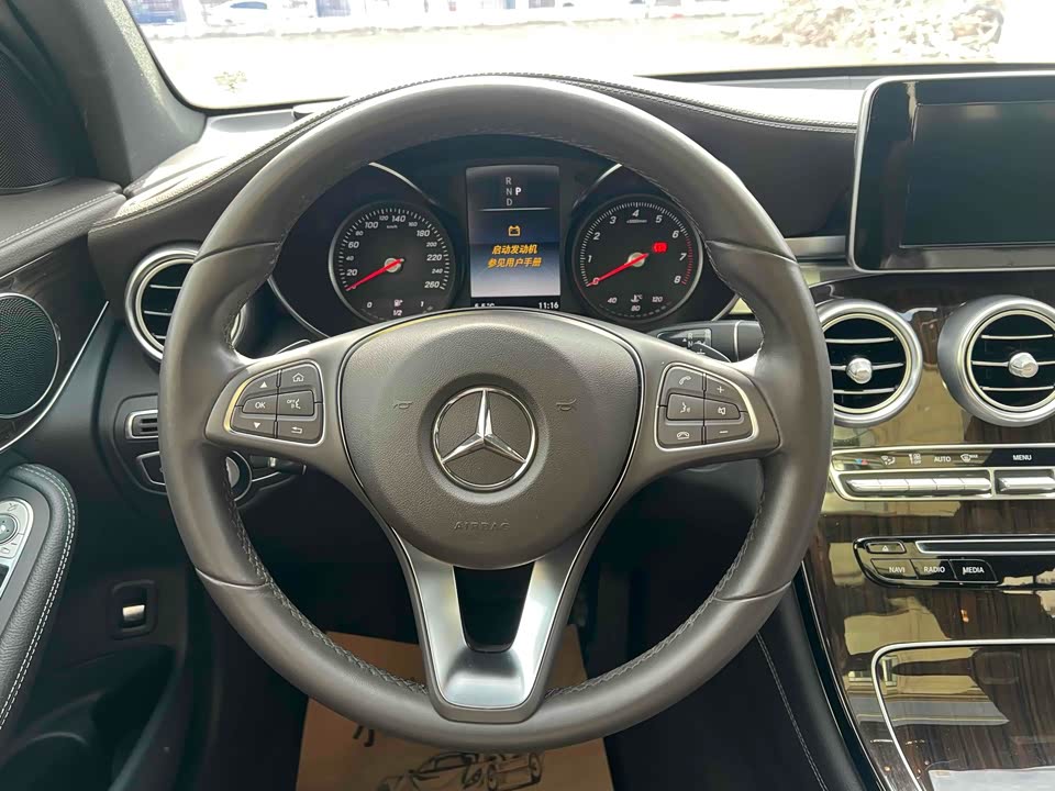 Mercedes-Benz GLC Mercedes-Benz GLC