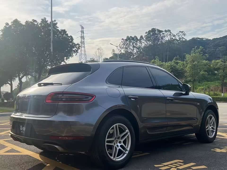 Porsche Macan