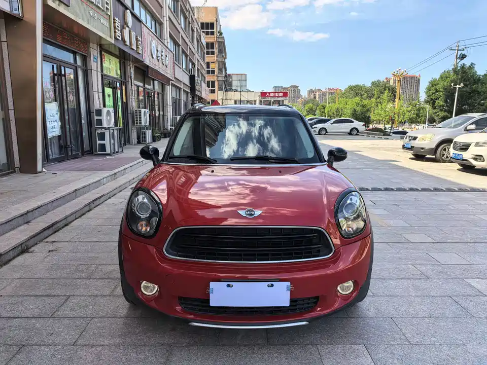 MINI COUNTRYMAN