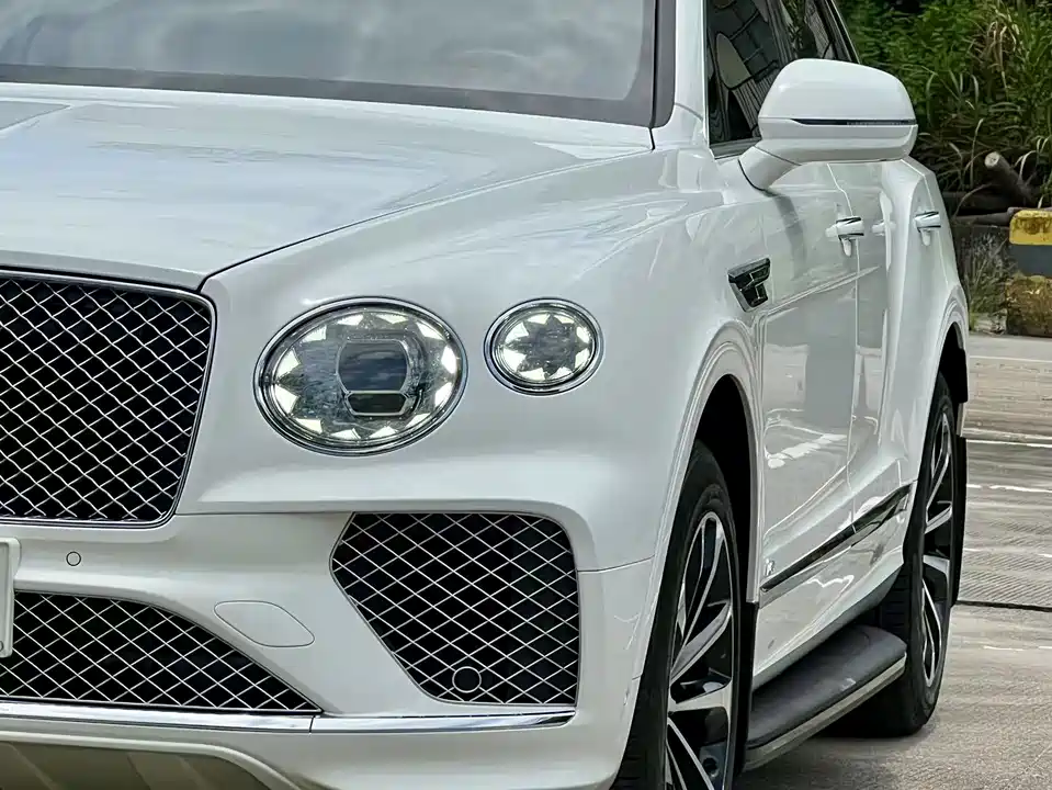 Bentley Tim Yue