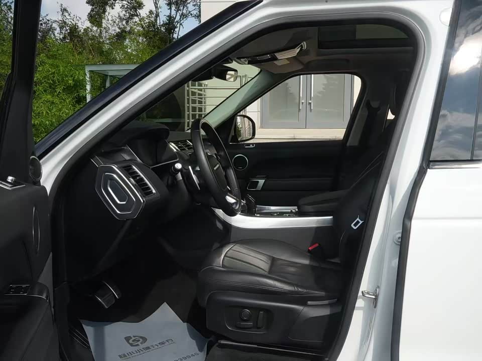 Land Rover Range Rover Sport Land Rover Range Rover Sport
