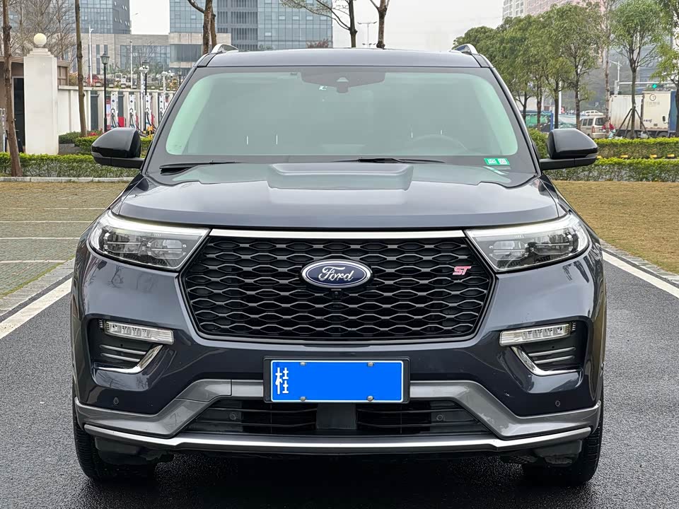 Ford Explorer Ford Explorer