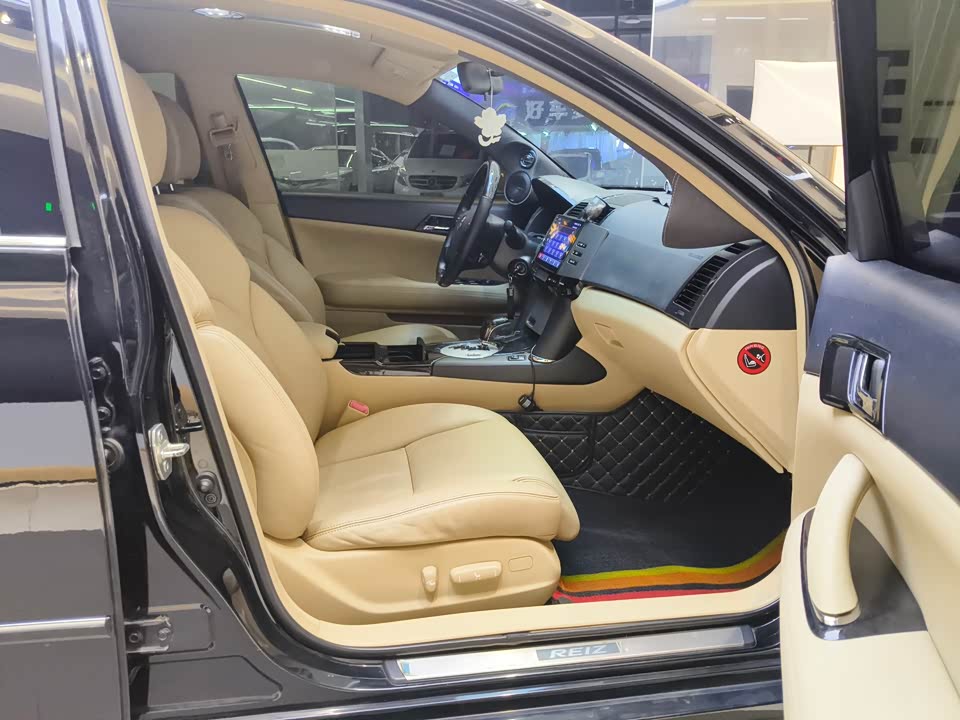 Toyota Reiz Toyota Reiz