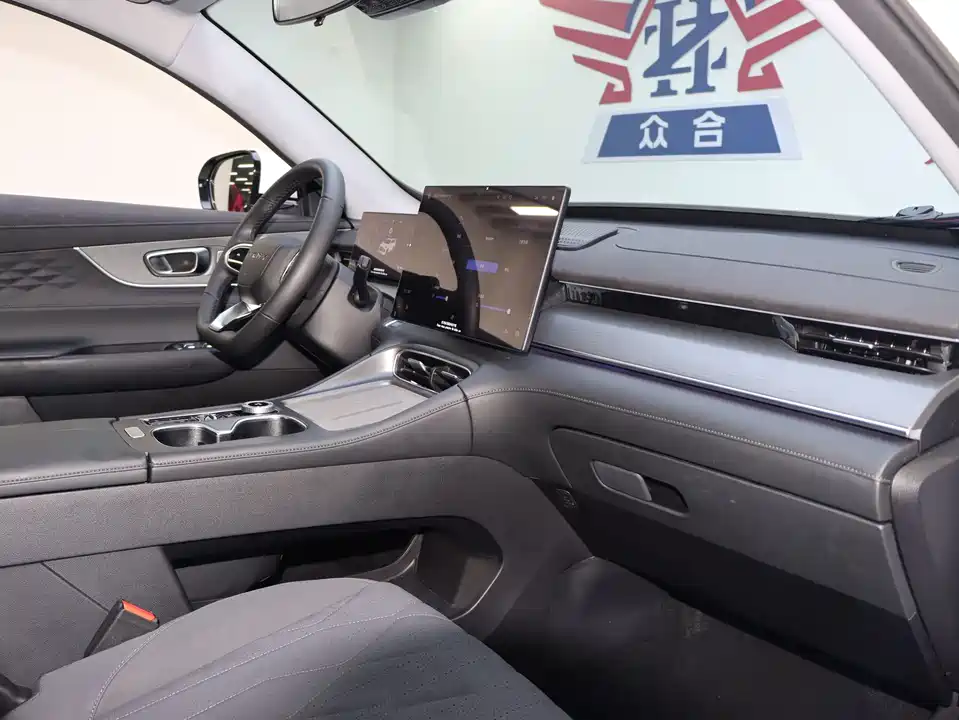 Chery Tiggo 8 PLUS Chery Tiggo 8 PLUS