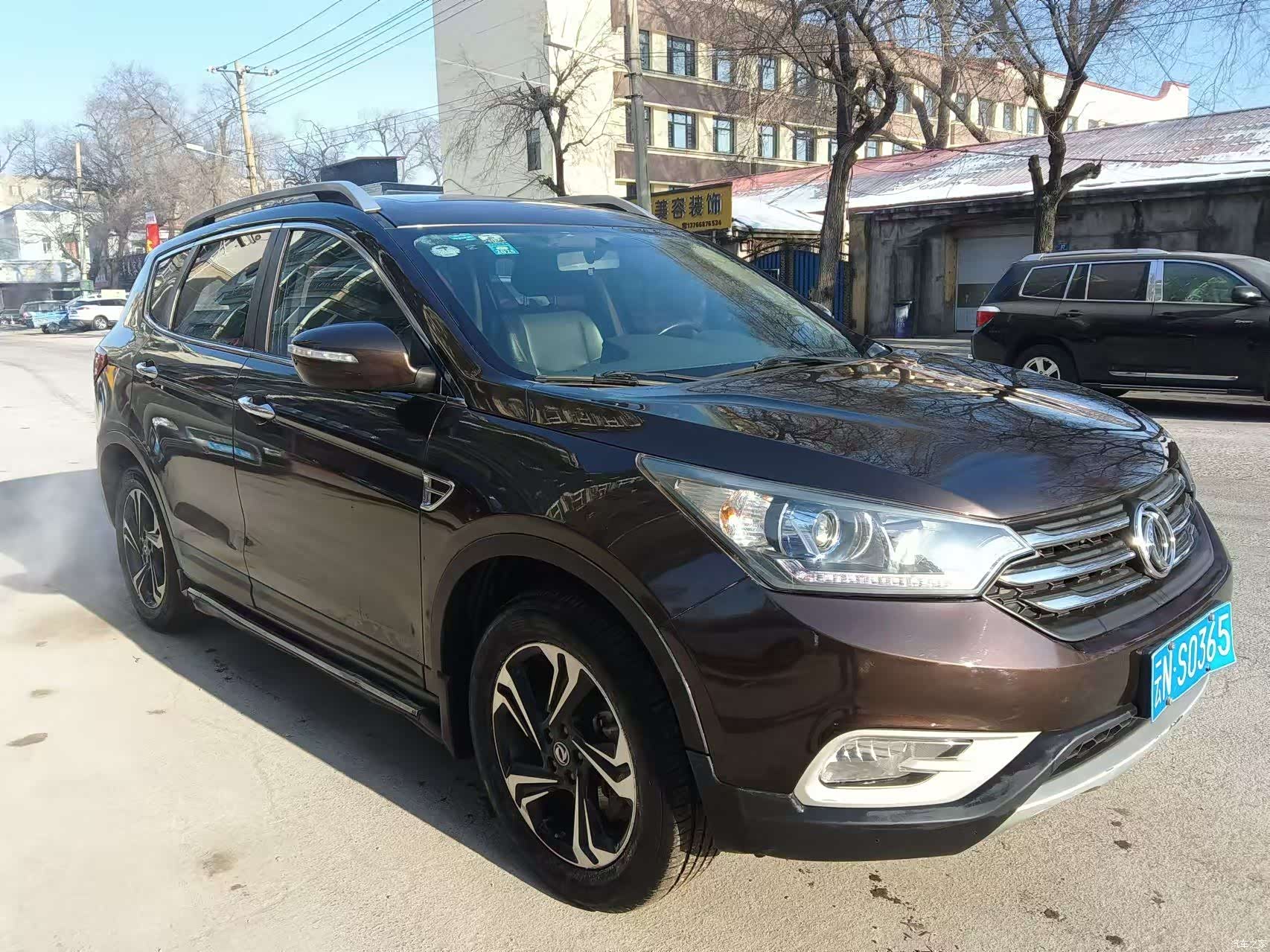 DongFeng AX7, 2017 3