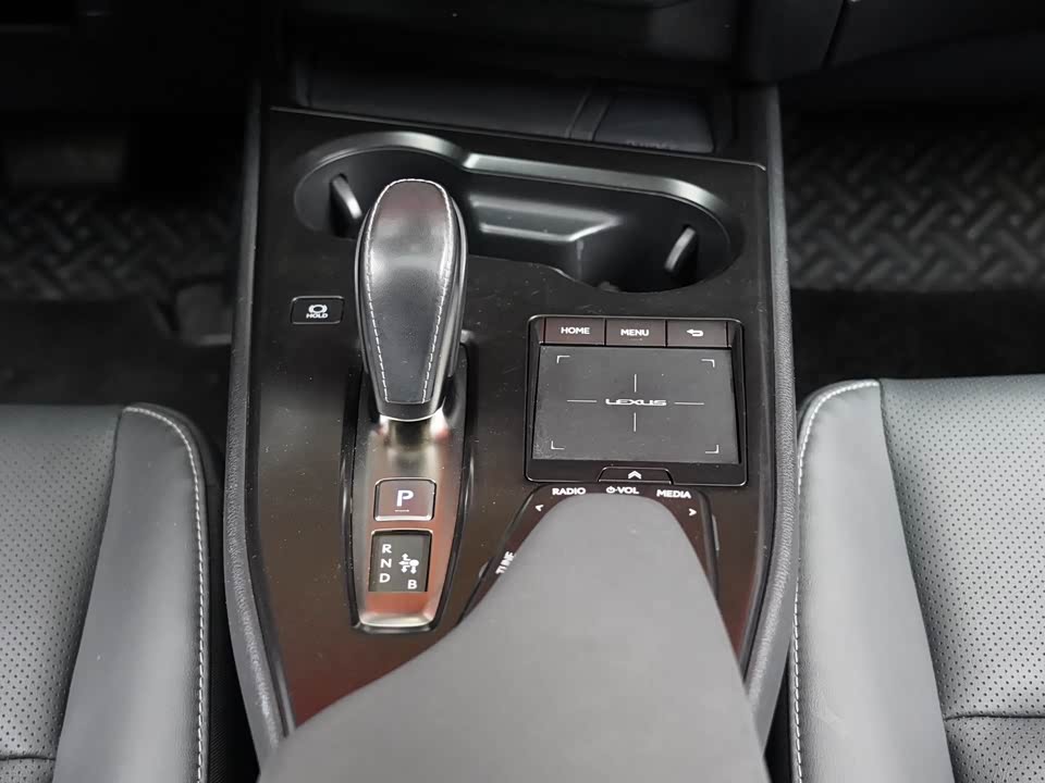 Lexus UX Lexus UX