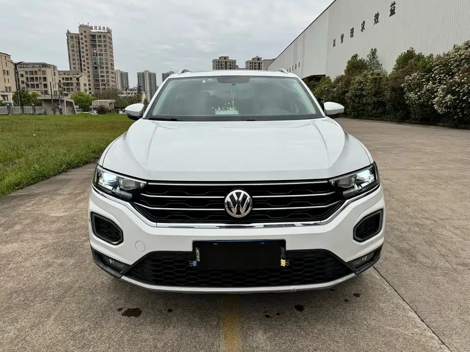 Volkswagen T-ROC exploring Songs