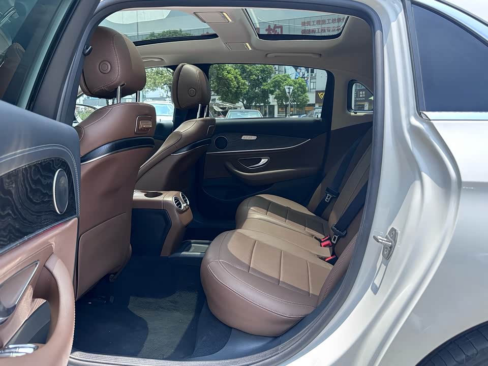 Mercedes-Benz E-class Mercedes-Benz E-class