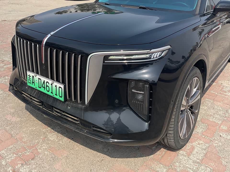 Hongqi E-HS9