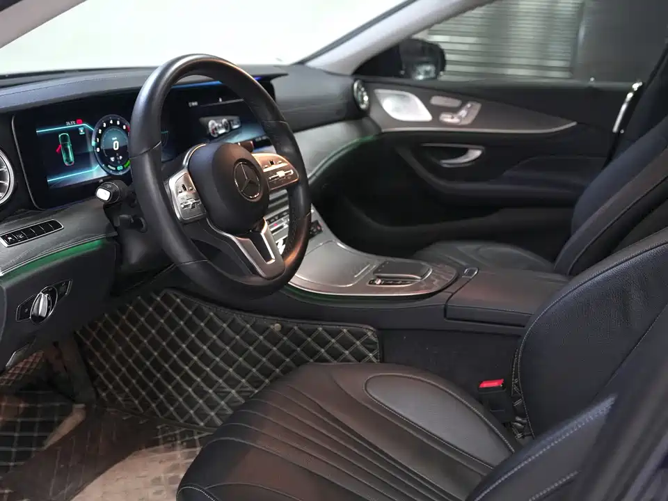 Mercedes-Benz CLS