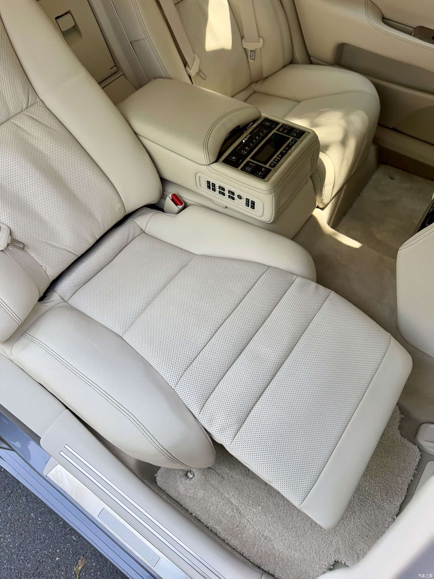 Lexus LS, 2016 38