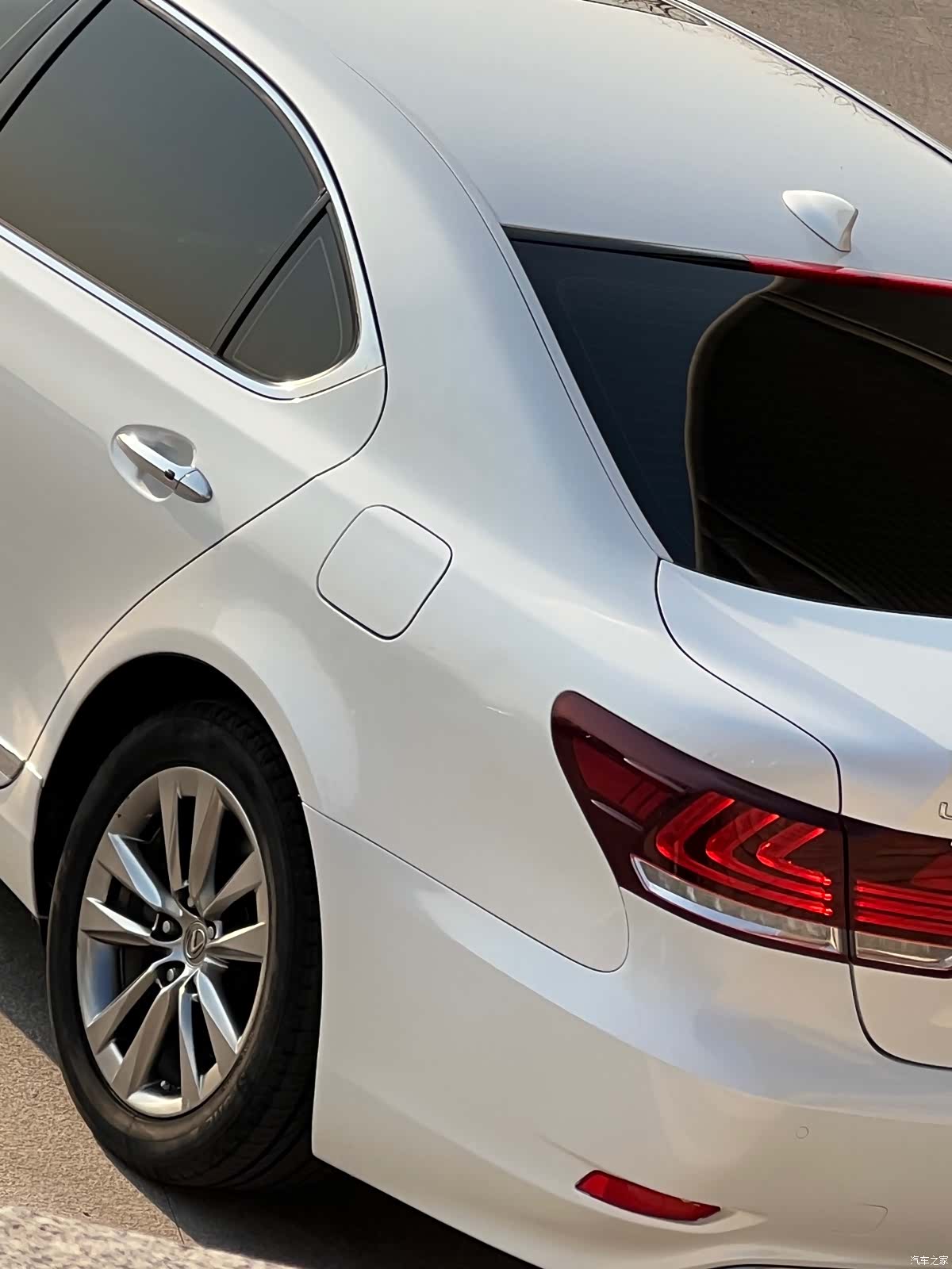 Lexus LS, 2016 14