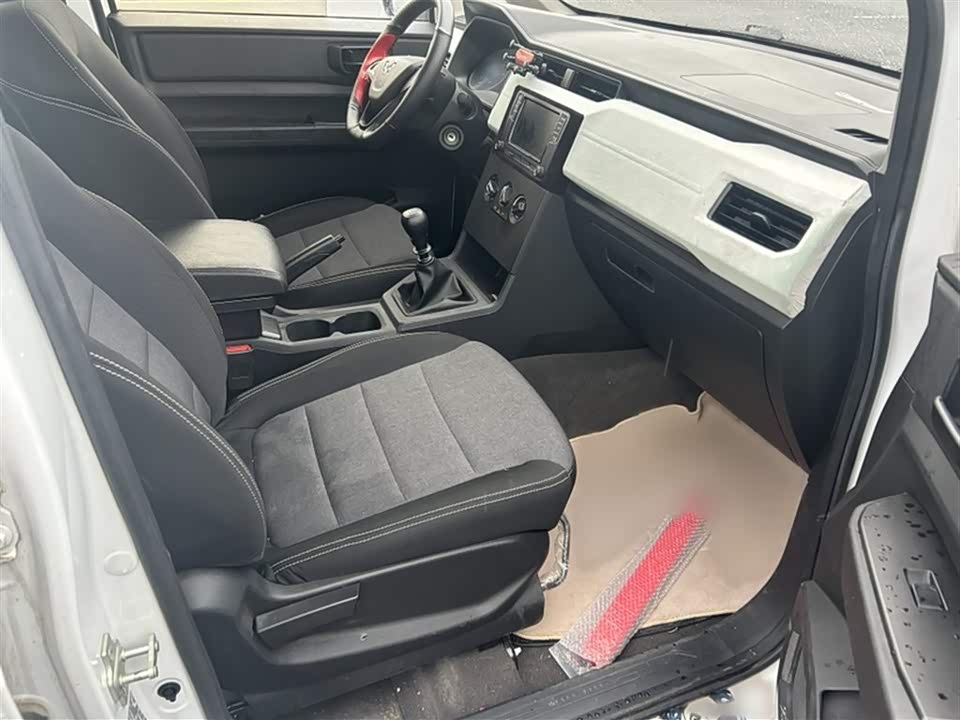 Wuling Wuling Hongguang PLUS Wuling Wuling Hongguang PLUS