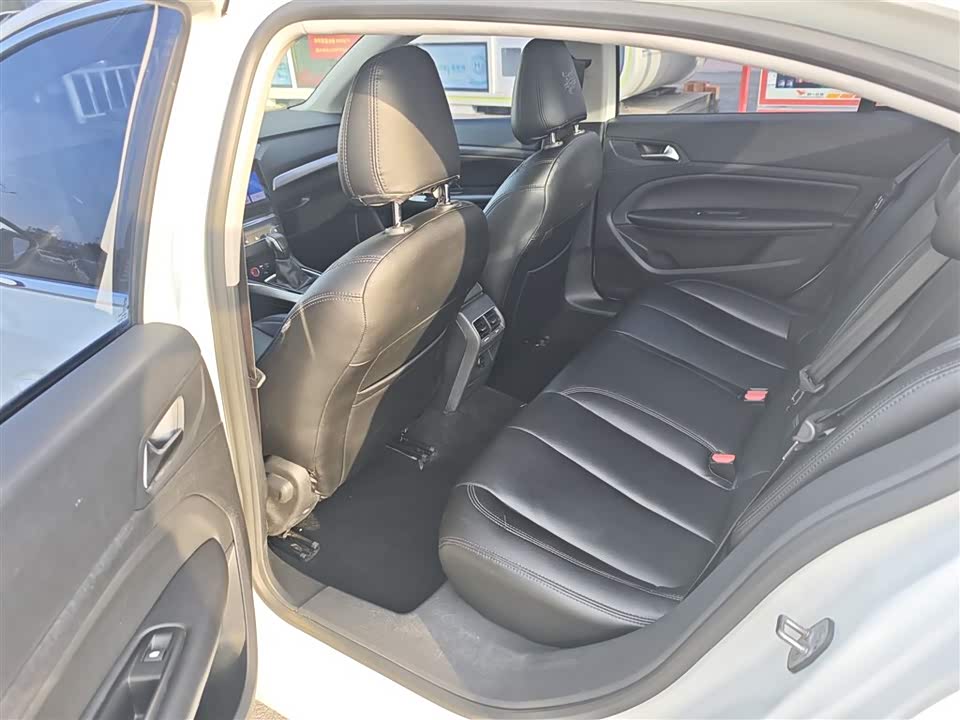 Peugeot 408 Peugeot 408
