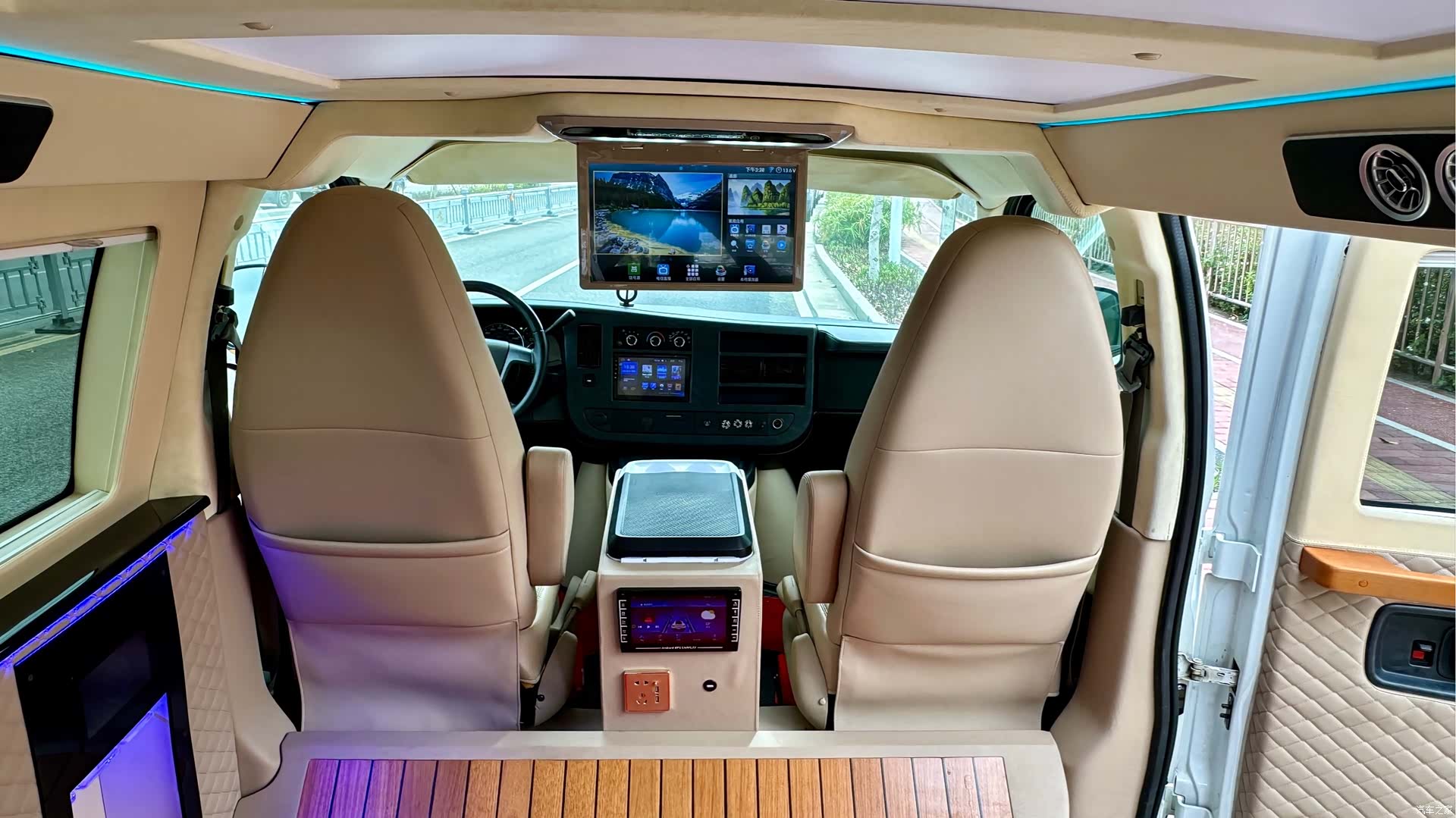 GMC SAVANA, 2014 10