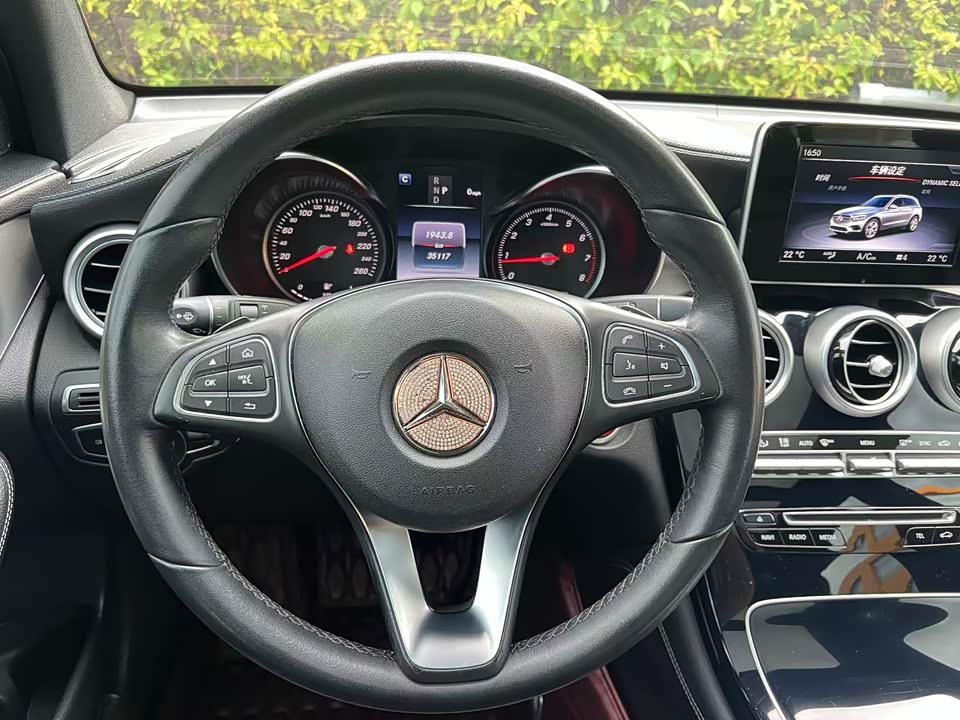Mercedes-Benz GLC Mercedes-Benz GLC