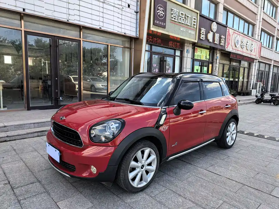 MINI COUNTRYMAN