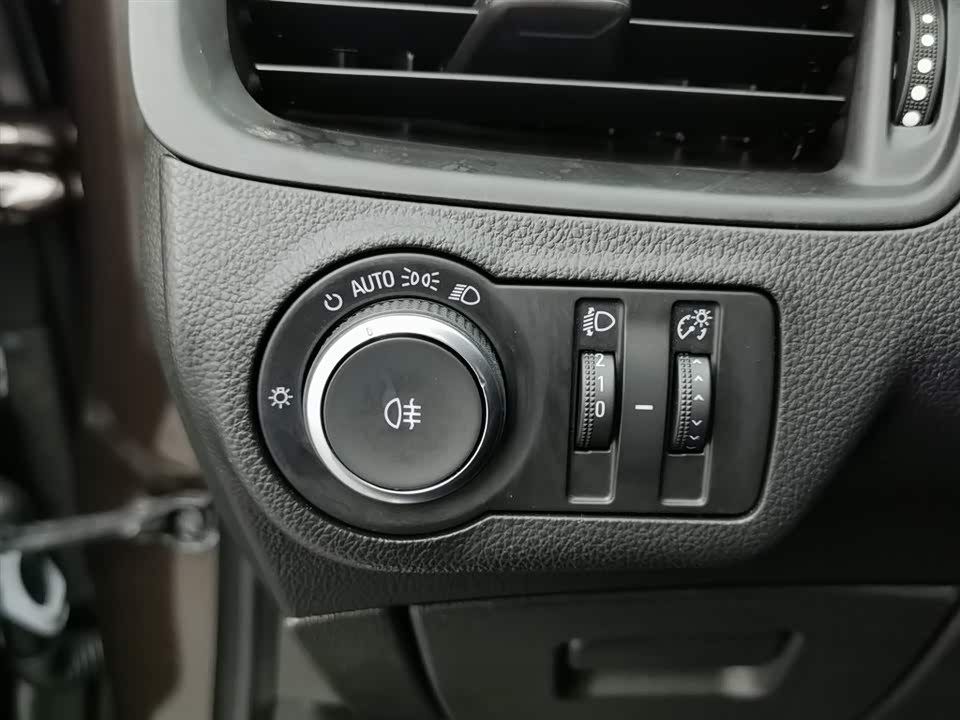 Buick Angkewei Plus Buick Angkewei Plus