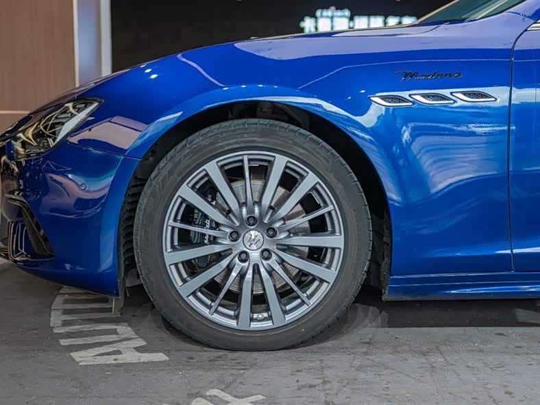 Maserati Ghibli Maserati Ghibli