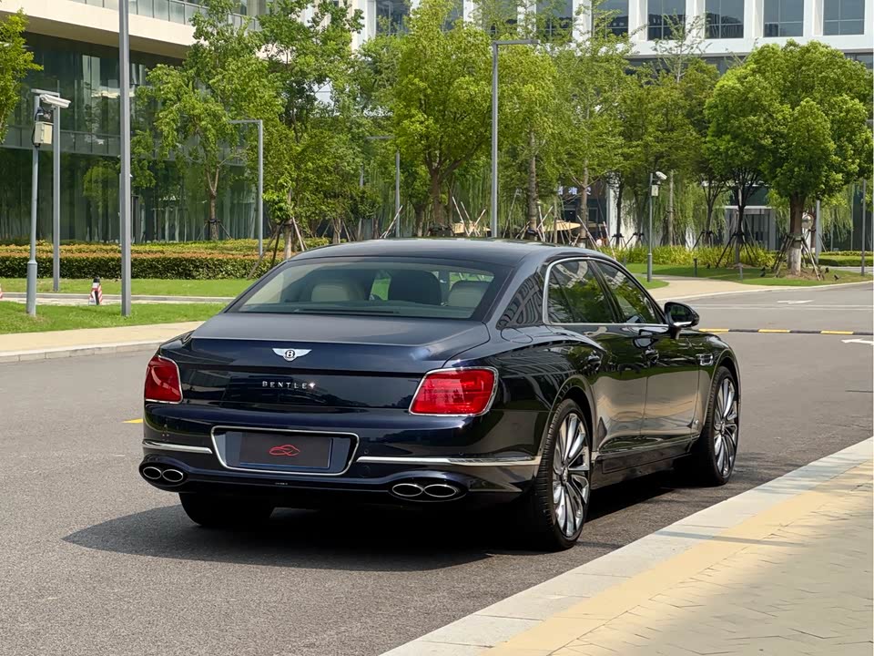 Bentley Flying