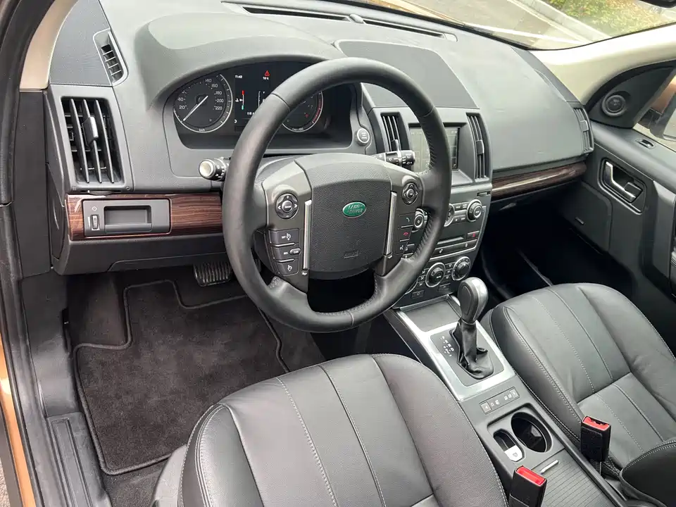 Land Rover Freelander 2