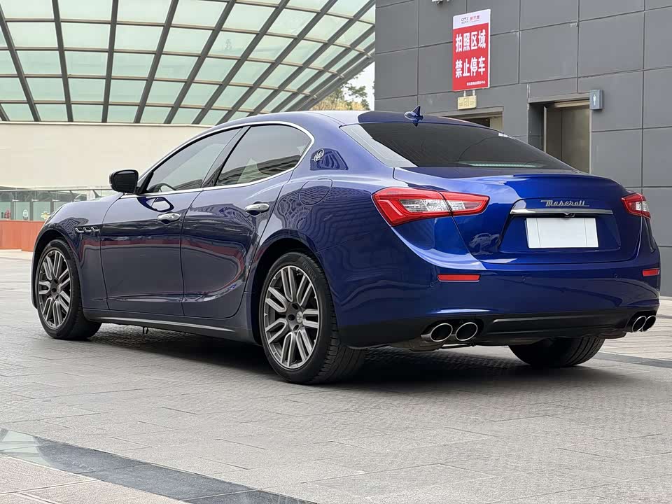 Maserati Ghibli Maserati Ghibli
