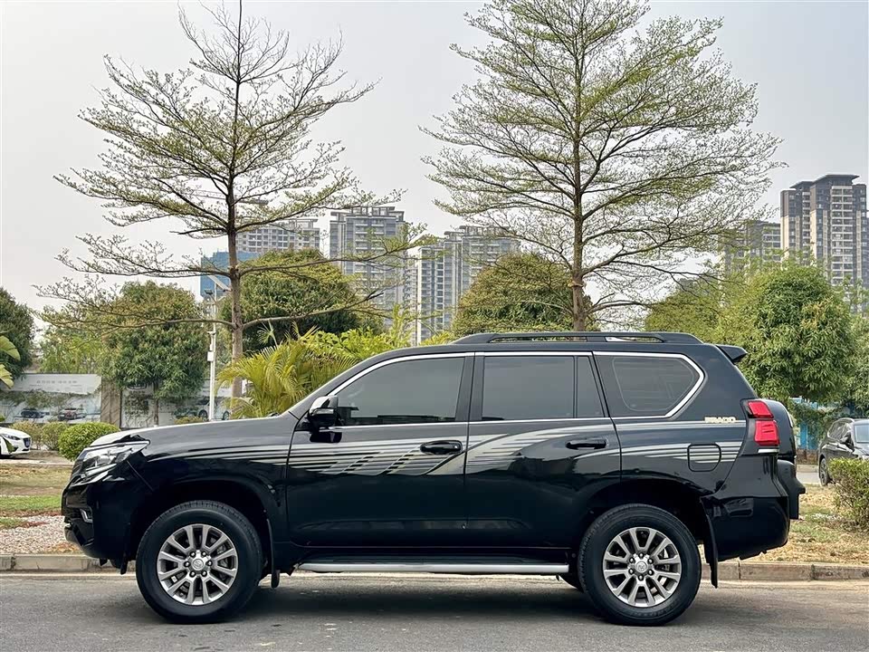Toyota Prado