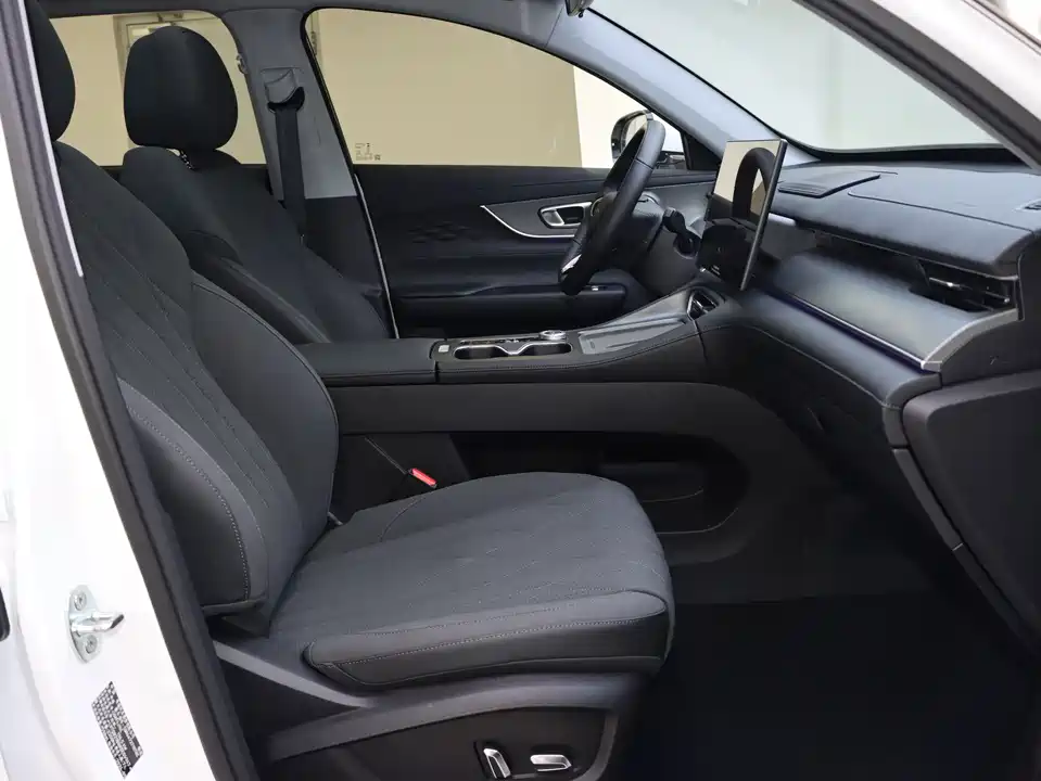 Chery Tiggo 8 PLUS Chery Tiggo 8 PLUS