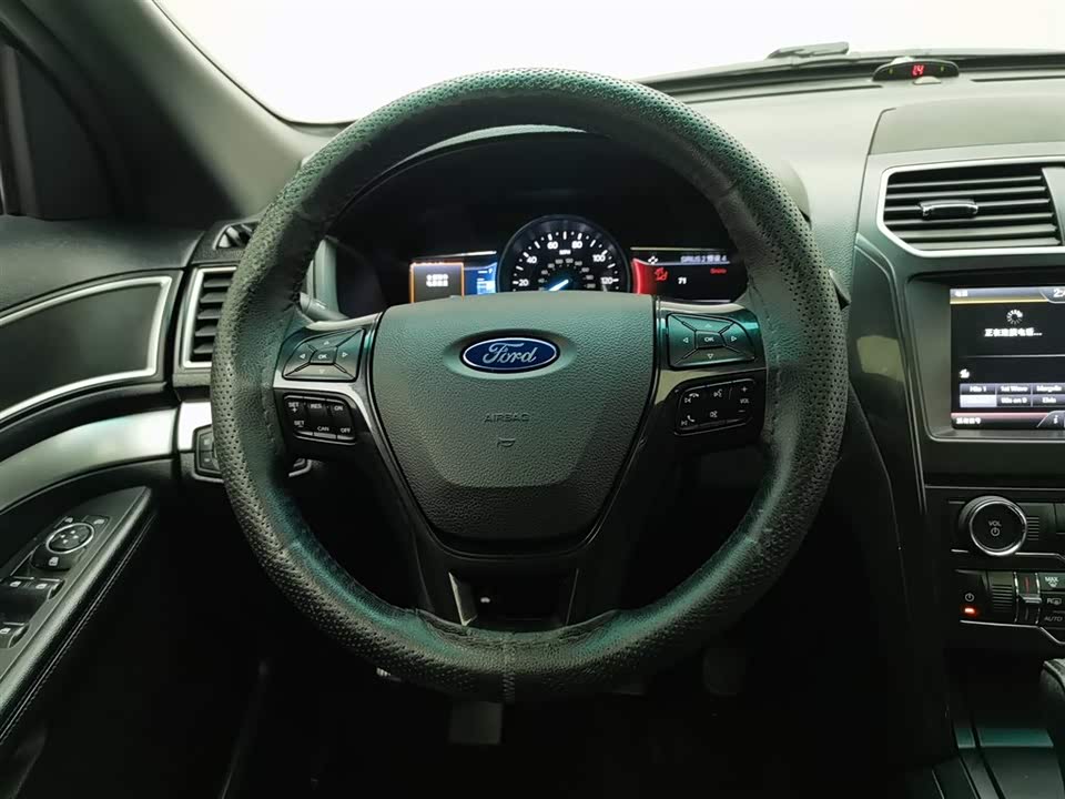Ford Explorer Ford Explorer