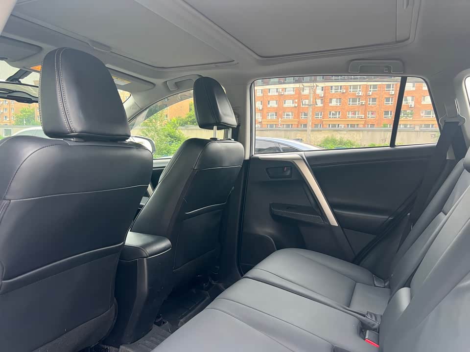 Toyota RAV4 Rongfang