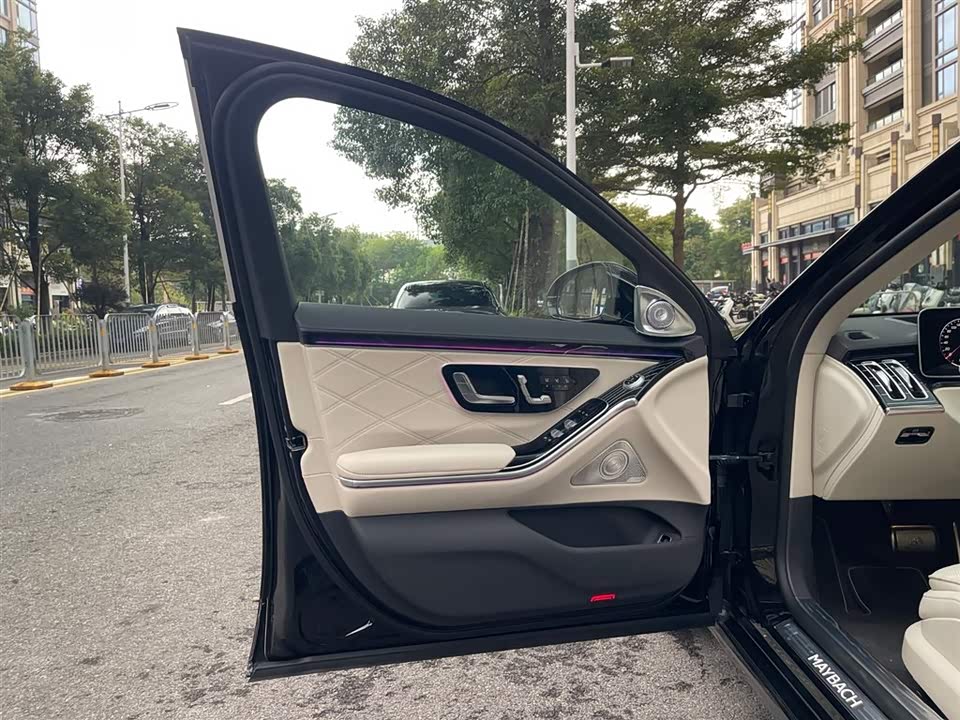 Mercedes-Benz Maybach S-class