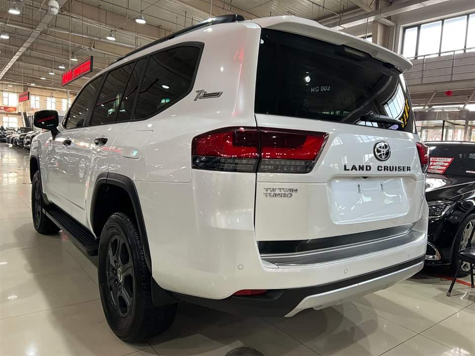 Toyota Land Cruiser Toyota Land Cruiser